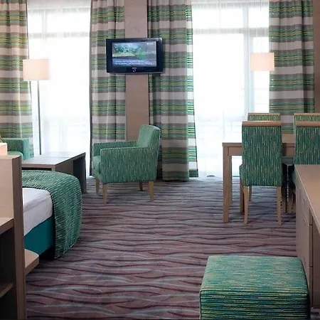 Flamingo Grand & Hotell 5*