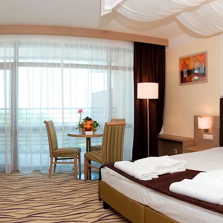 Flamingo Grand & Hotell