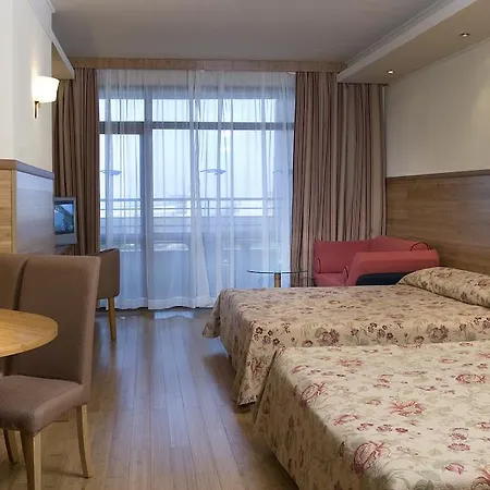 Hotell Flamingo Grand &
