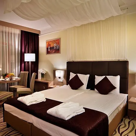 Flamingo Grand &