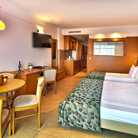 Flamingo Grand & Hotel 5*