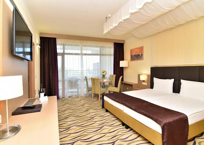Flamingo Grand & Hotel 5*