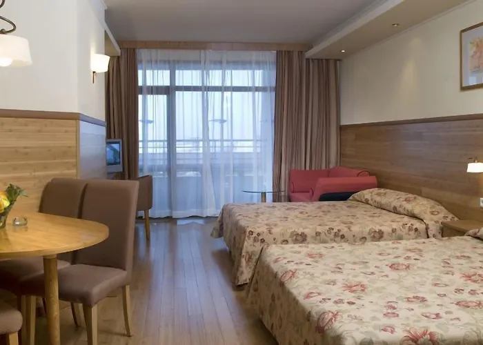 Hotel Flamingo Grand & 5*