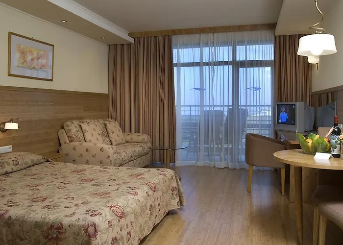 Hotel Flamingo Grand & 5*