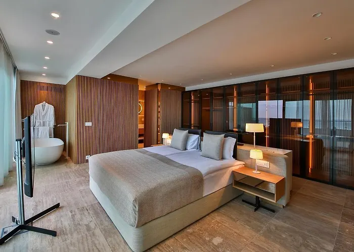 Hotel Flamingo Grand &